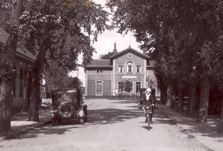 Marieholms station sedd fr&aring;n J&auml;rnv&auml;gsgatan c:a &aring;r 1930
