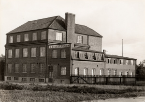 K.D. Santessons skofabrik på Vasagatan stod färdig 1920. Foto: Tekniska museet.