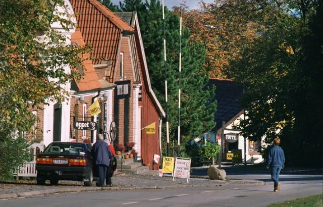 Gatuvy från Hurva