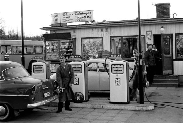 Nynäs bensinmack i Gårdstånga, 1960-tal. Eslövs kommuns bildarkiv, KG Pressfoto.