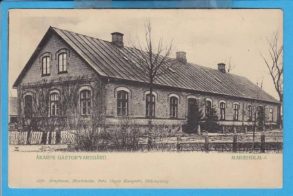 Marieholms Gästgiveri c:a år 1910. Sett från södra gaveln. Detta är före ombyggnaden