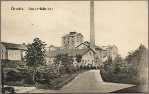 Text på framsida: "Örtofta. Sockerfabriken.". Foto från 1902. Källa: digitalt museum.se/Järnvägsmuseet.