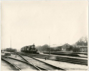 Eslövs gamla stationshus, före 1913. Källa: digitaltmuseum.se.