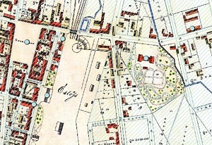 Karta från 1898. Östra skolan och skolparken syns vackert utmärkta. Källa: Eslövs kommuns kartportal.